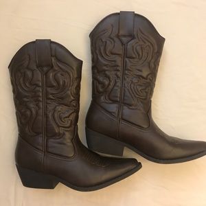 Cowboy boots, women’s